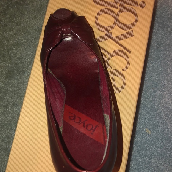 Maroon Joyce Heels - Picture 2 of 3